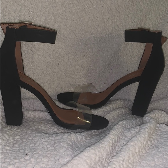 Black Ankle Heel w/ Clear toe strap ONLY WORN ONCE - Picture 3 of 3